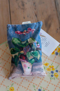 Cyclamen scented sachet with floral design