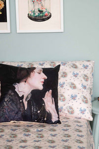Bedroom decor with portrait pillow, DSC9587