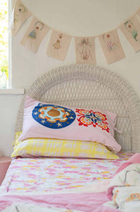 Flower girl's rainbow pillowcase set with garland