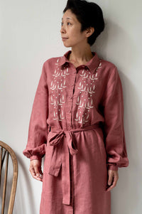 Woman wearing IvyDressRosewood dress