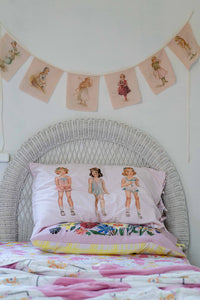 Pillowcase set with flower garland & doll illustrations