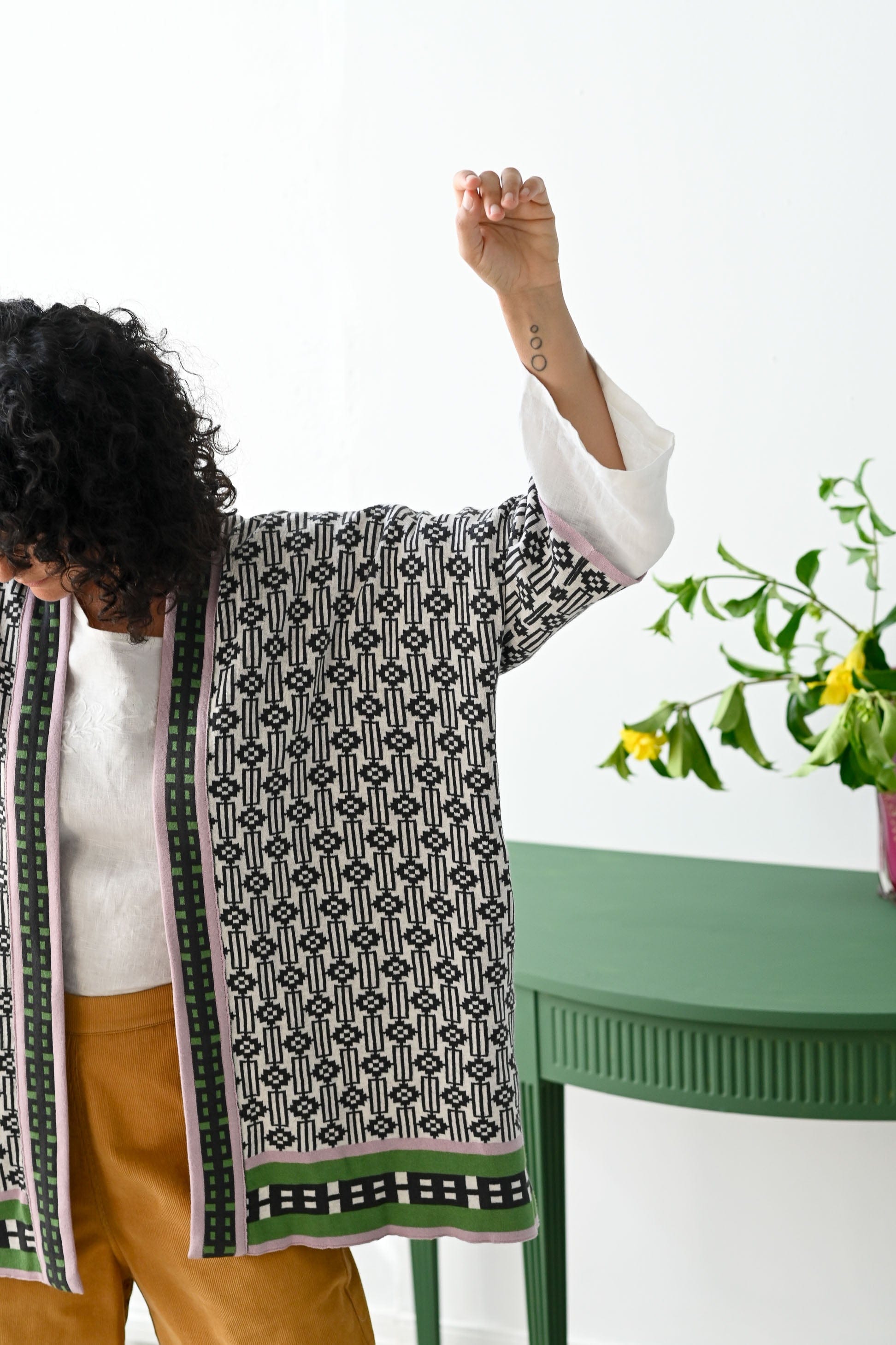 Lola Cardigan Deco