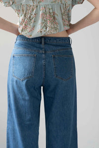 NicoJeans wide-leg jeans, model DSC4322