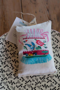 Purse scented sachet with floral embroidery