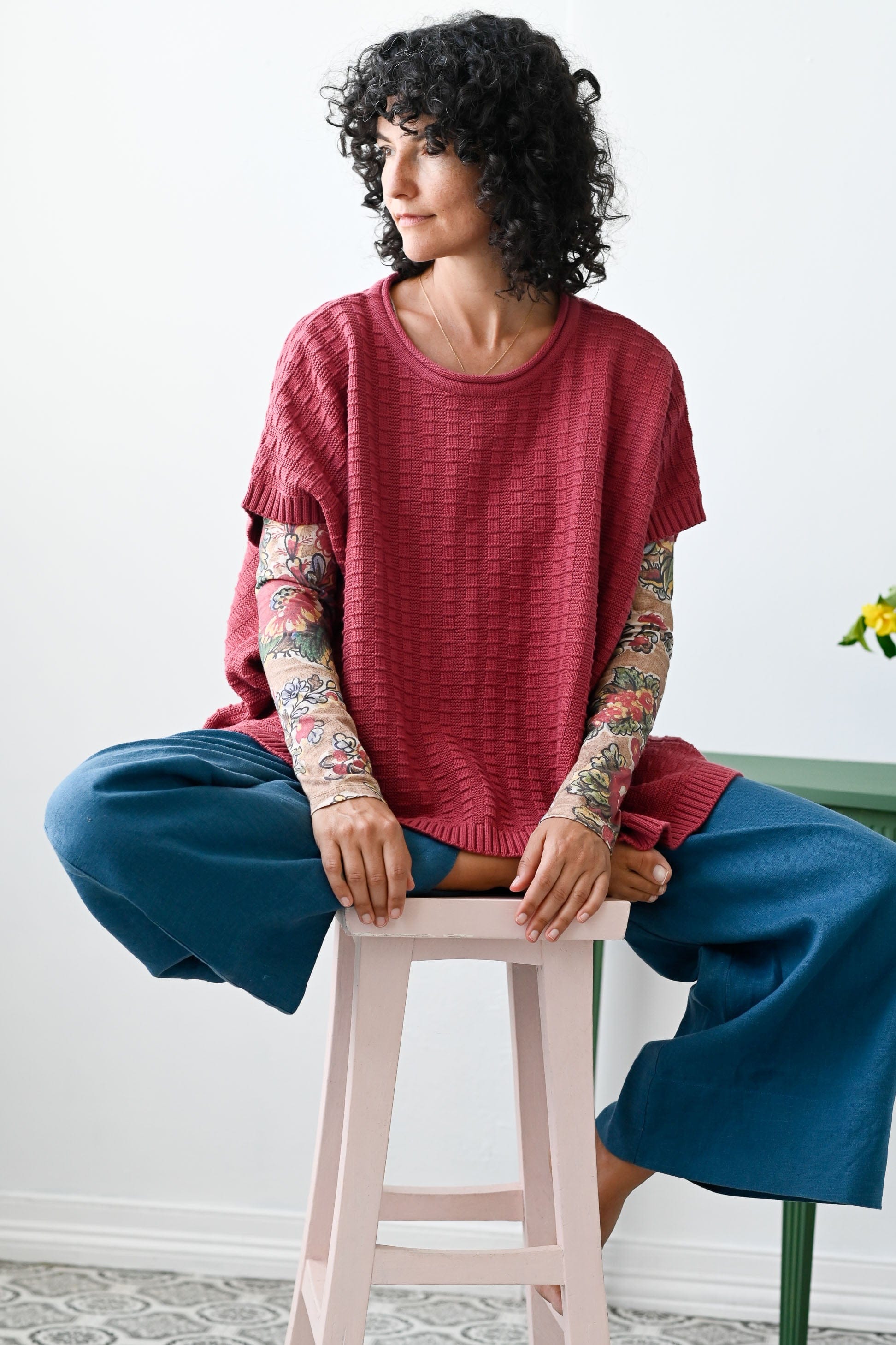 Rennie Vest Earth Red