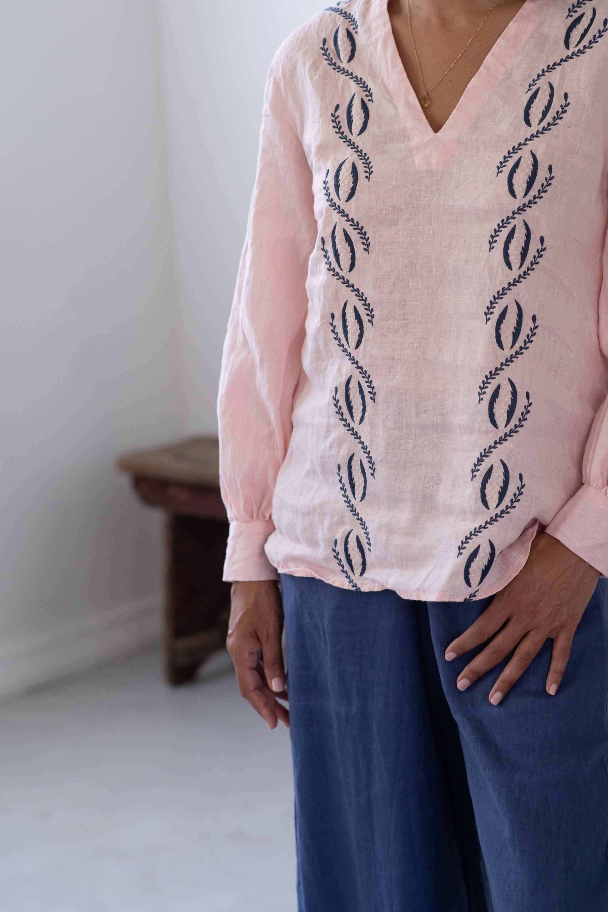 Simona Top Ollie Indigo, Pink linen shirt with indigo embroidery