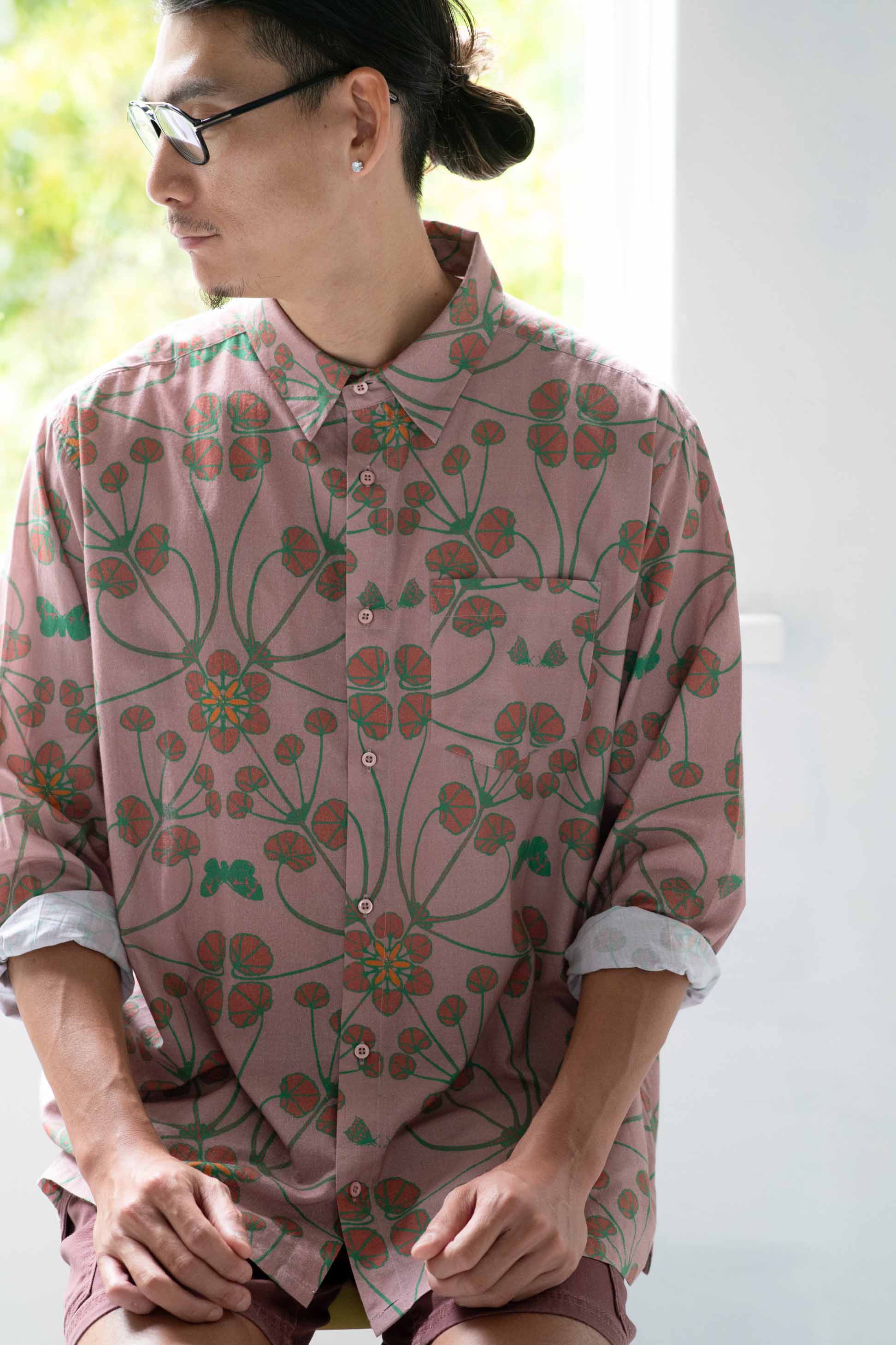 Man in floral shirt, TedTerra DSC8650