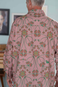 TedTerra in pink floral shirt