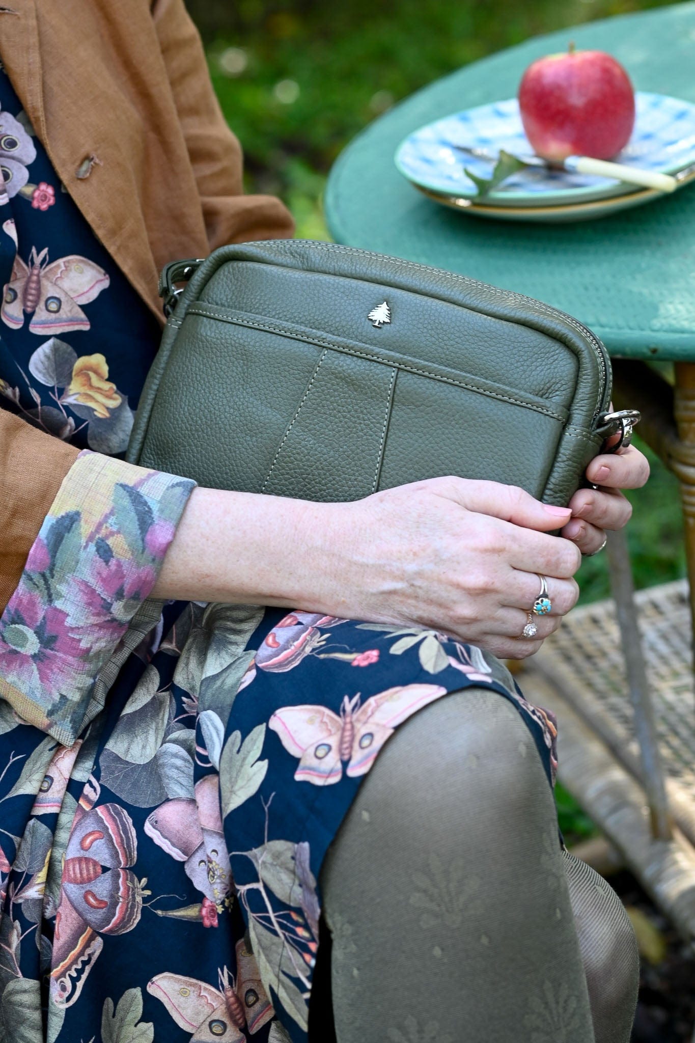 Siena Leather Cross Body Bag Olive
