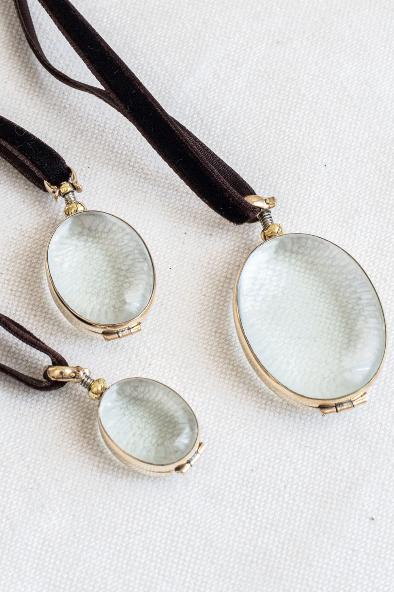Rock Crystal Locket Oval sml
