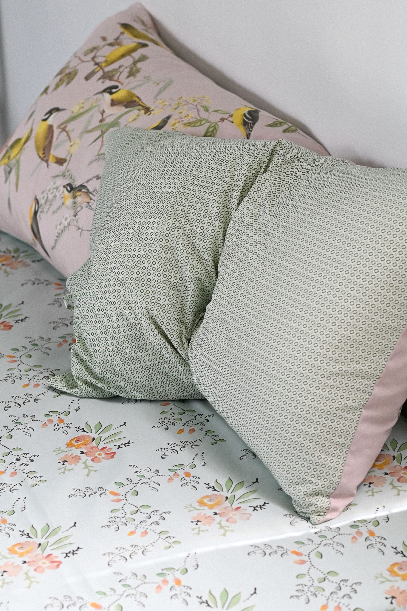 Yellow birds pillowcase set *organic cotton