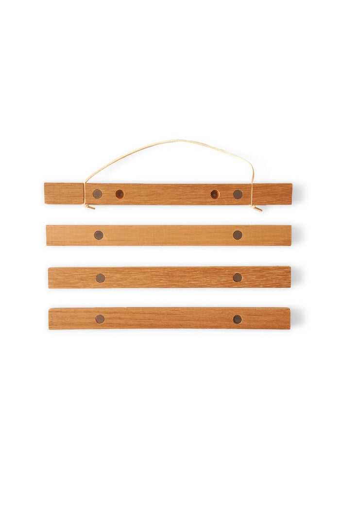 21cm Magnetic Print Holder - Wood
